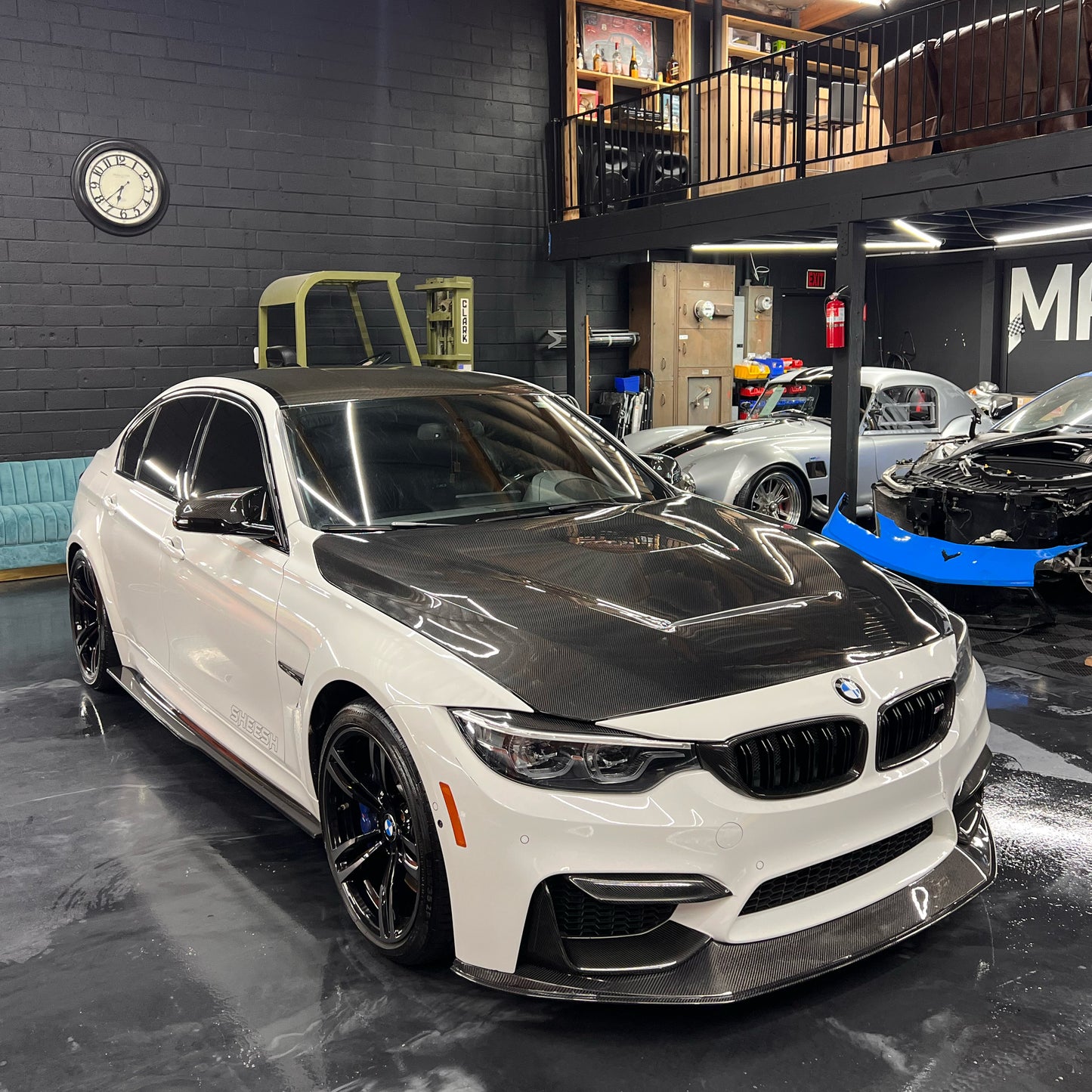 F80 M3 F82 F83 M4 Carbon Fiber GTS Hood